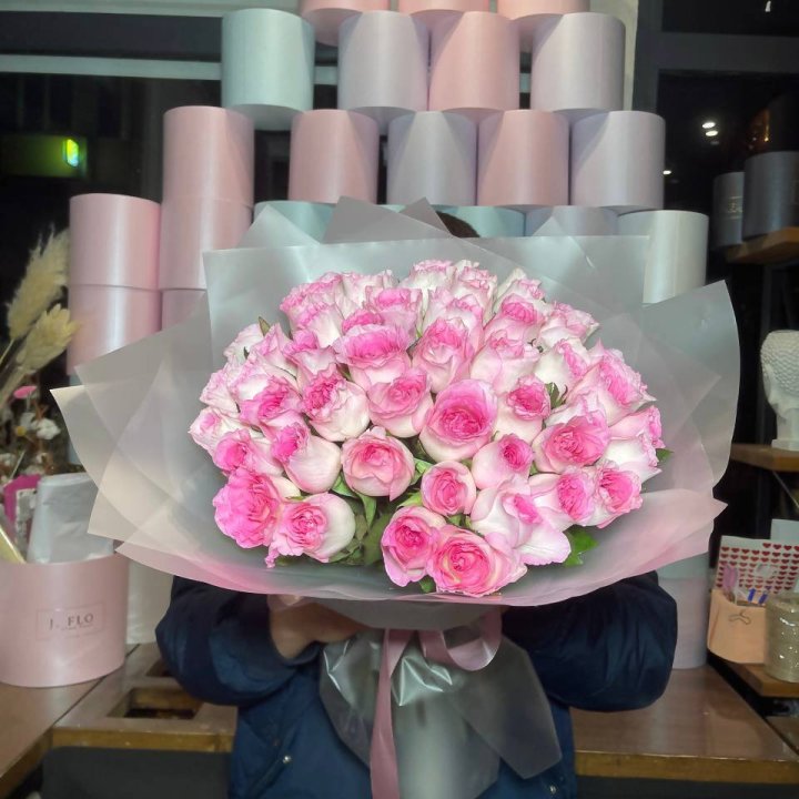  51 розовых роз в Кургане
