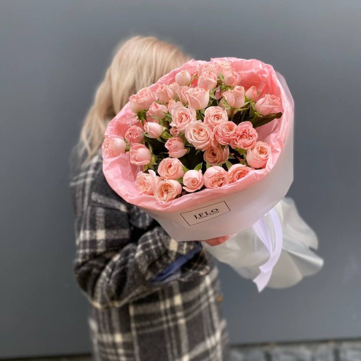 11 роз бомбастик в Кургане