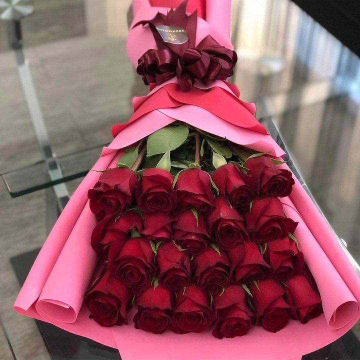 21 красная роза "Элеганс" в Кургане