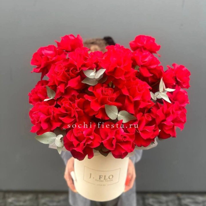 35 Французских роз в боксе в Кургане