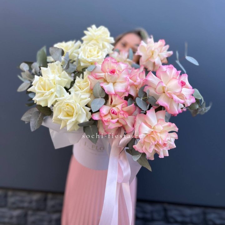 15 Французских роз в боксе в Кургане