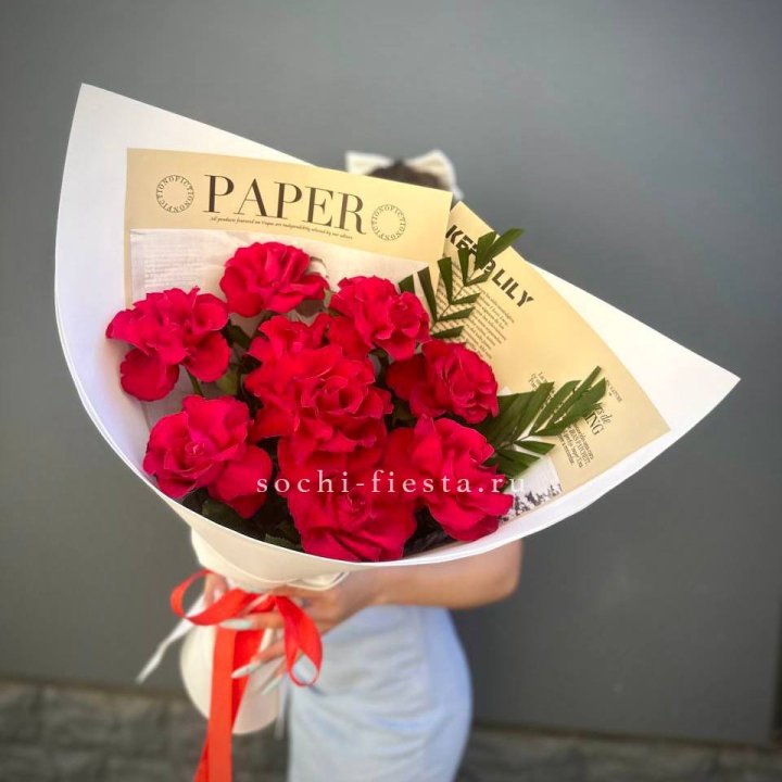 9 Красных французских роз Чико в Кургане