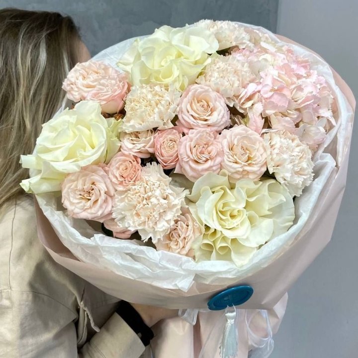 Дизайнерский букет "Джентел" в Кургане