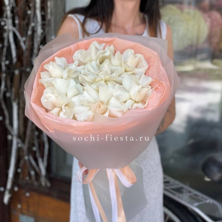 7 Белых французских роз в Кургане