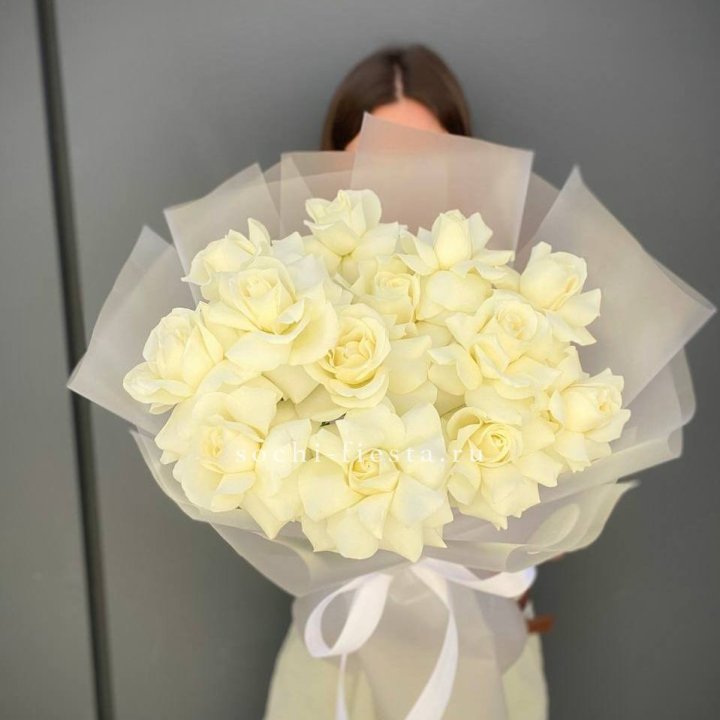 13 белых роз в Кургане