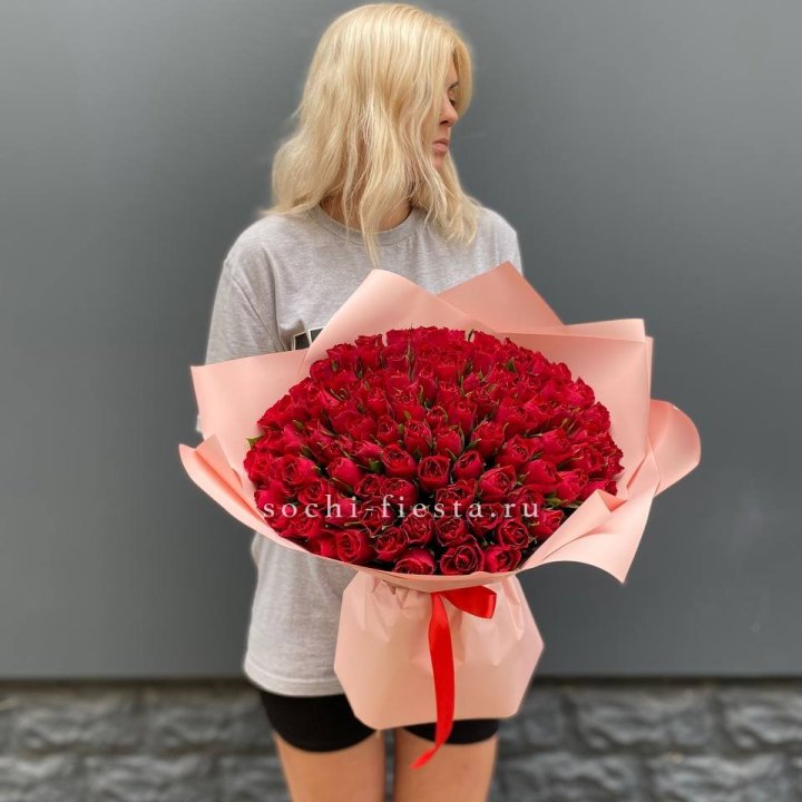 101  красная кенийская роза  в Кургане