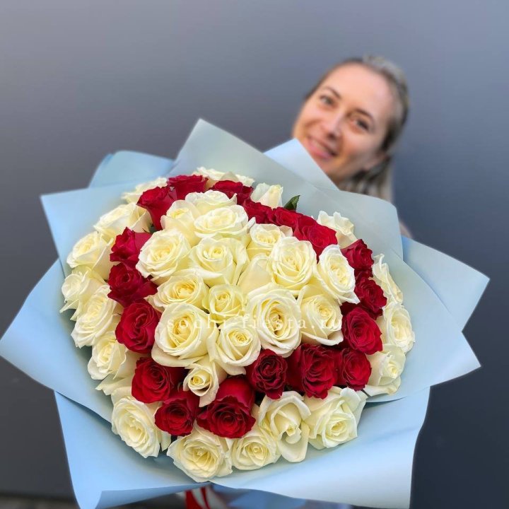 51 роза "Сердце" в Кургане