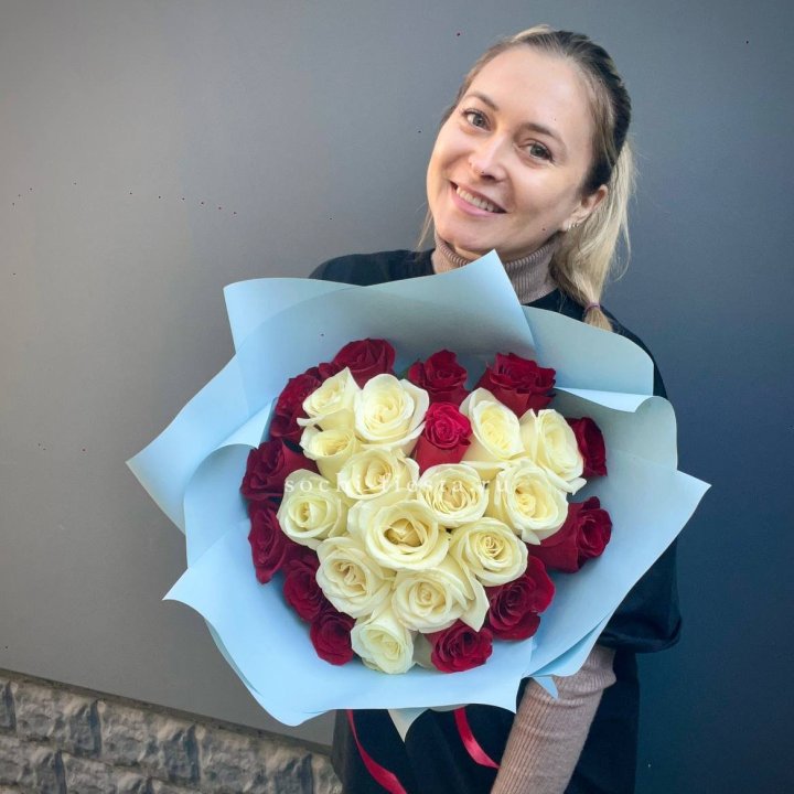 27 роз "Сердце" в Кургане