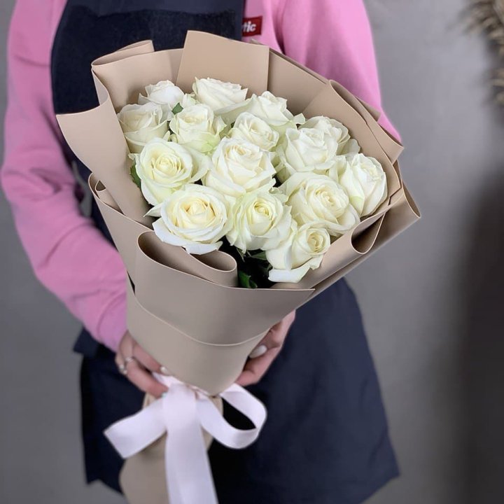 15 белых роз миракли в Кургане