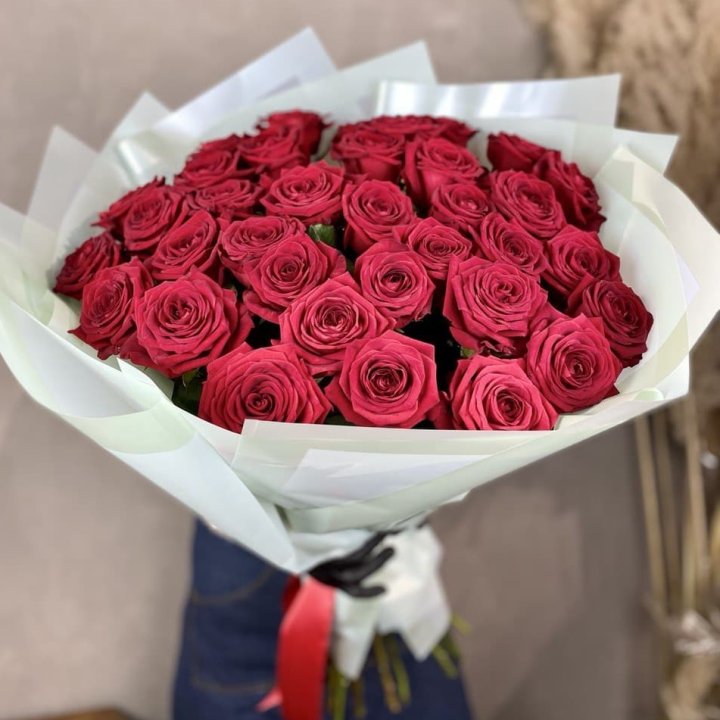 37 красных роз в Кургане