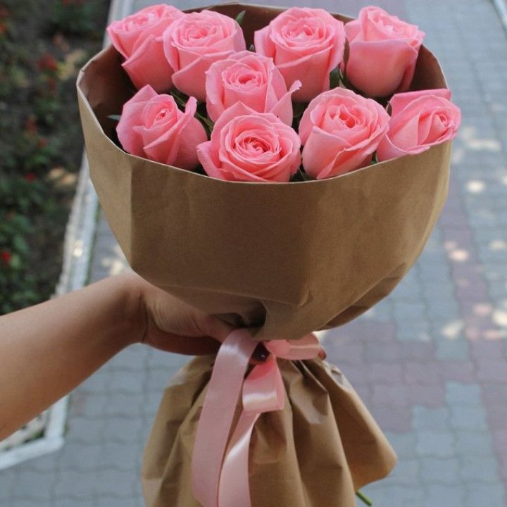 9 розовых роз в Кургане
