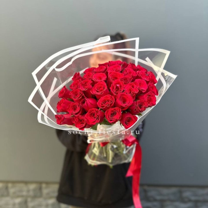31 красная роза в Кургане