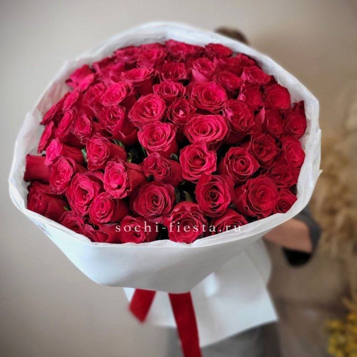 65 красных роз вайт в Кургане