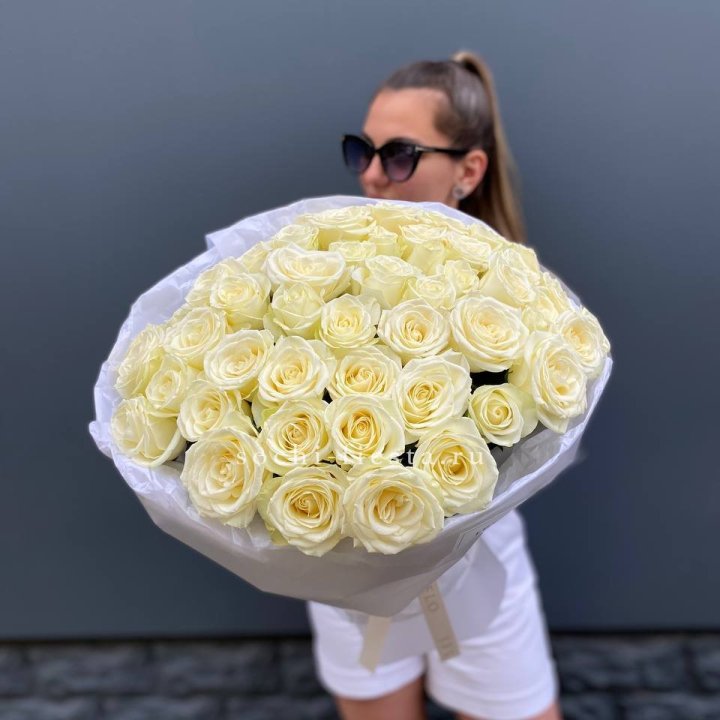 51 белая роза  в Кургане