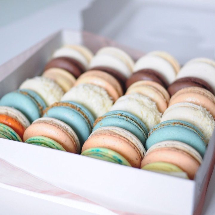 Коробка макаронс 25 шт. в Кургане