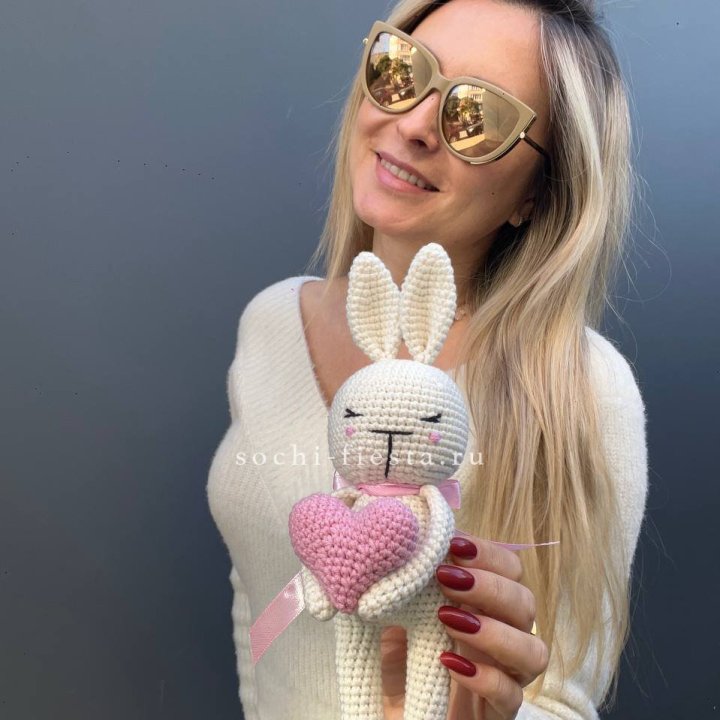 Зайка с сердцем ручной работы в Кургане