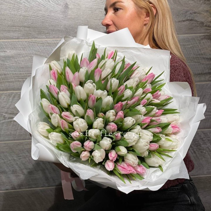 101 тюльпан нежный микс в Кургане