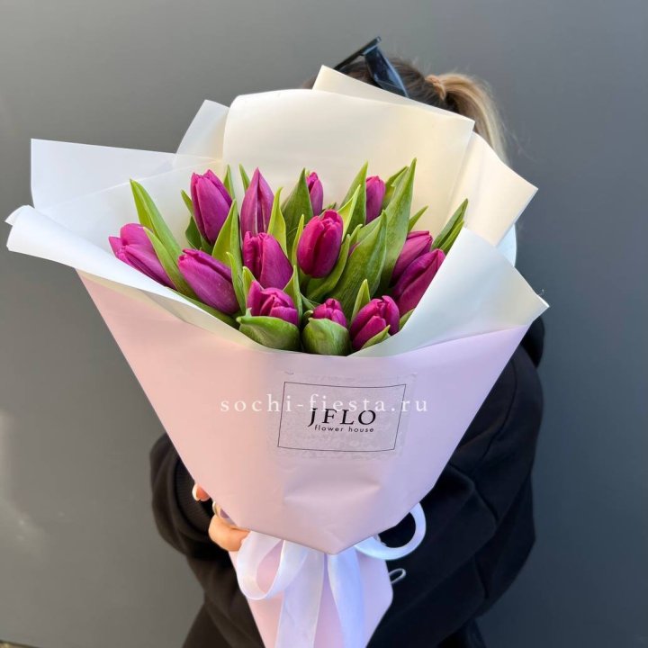 15 пурпурных тюльпанов в Кургане