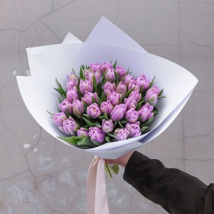 35 сиреневых тюльпанов в Кургане
