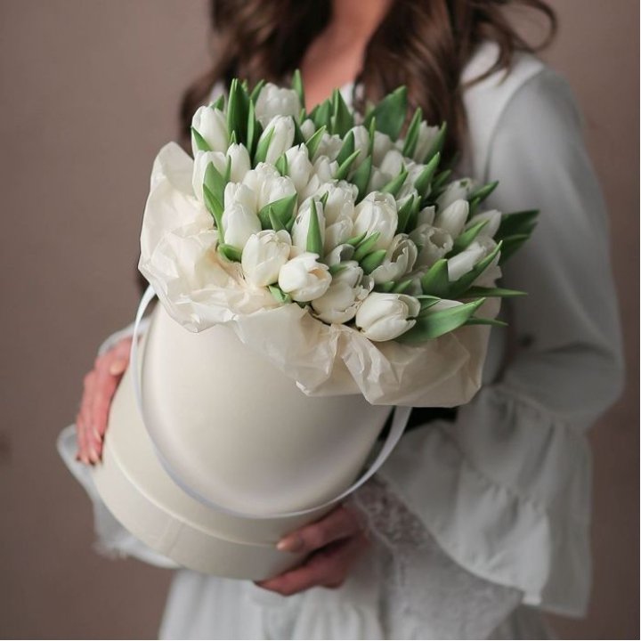 Тюльпаны в цилиндре  в Кургане