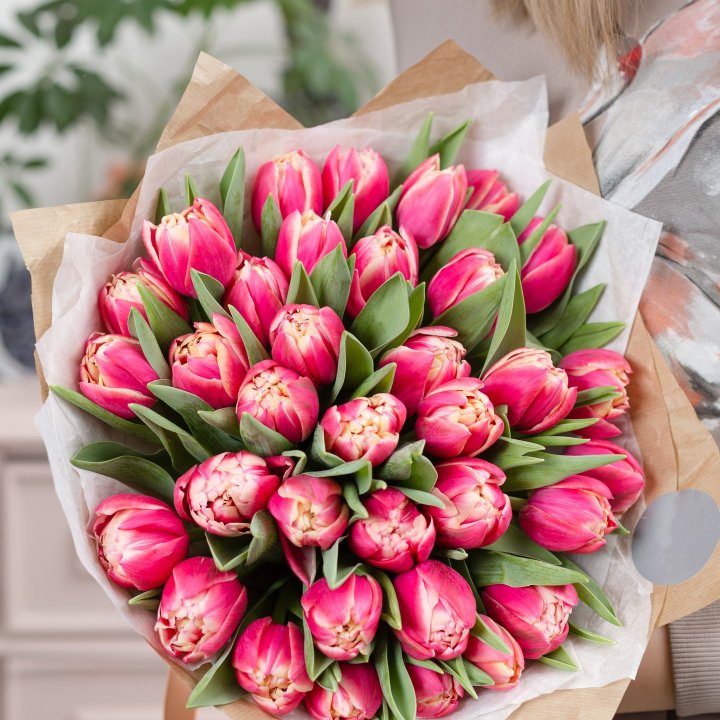 Букет пионовидных тюльпанов в Кургане